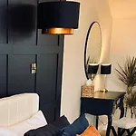 Luxury Romantic Bolt Hole