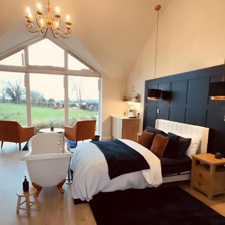 Apartment Luxury Romantic Bolt Hole Manfield